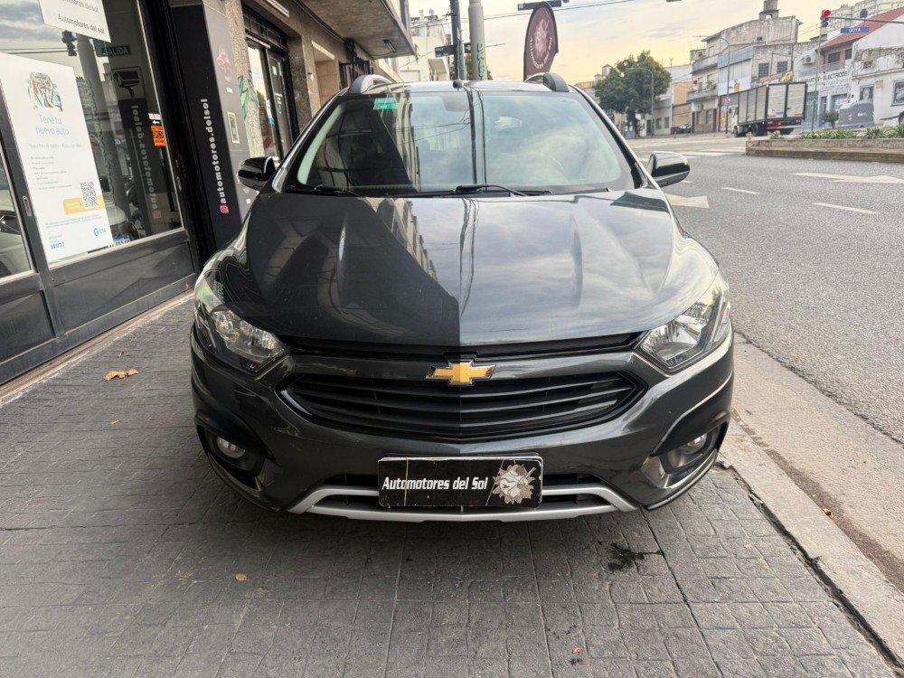 Chevrolet Onix Active — foto 14